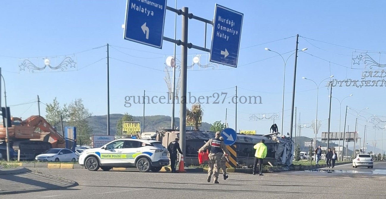 GAZİANTEPTE KAMERAYA YANSIYAN TANKER KAZASINDA 2 YARALI