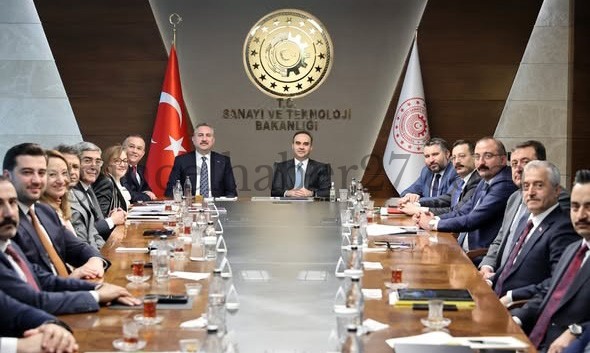 BAKAN KACIR İLE GAZİANTEP SANAYİSİ KONUŞULDU