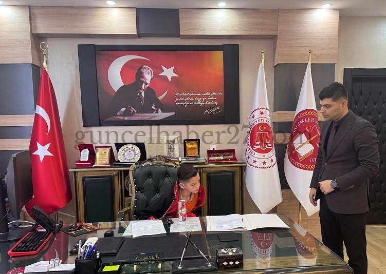 İSLAHİYE’DE 23 NİSAN’A ÖZEL TEMSİLİ DEVİR TESLİM