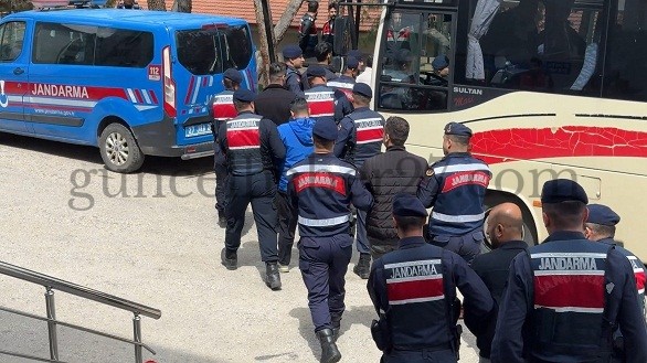 97 ŞÜPHELİYE YASADIŞI BAHİS OPERASYONU: 81 GÖZALTI
