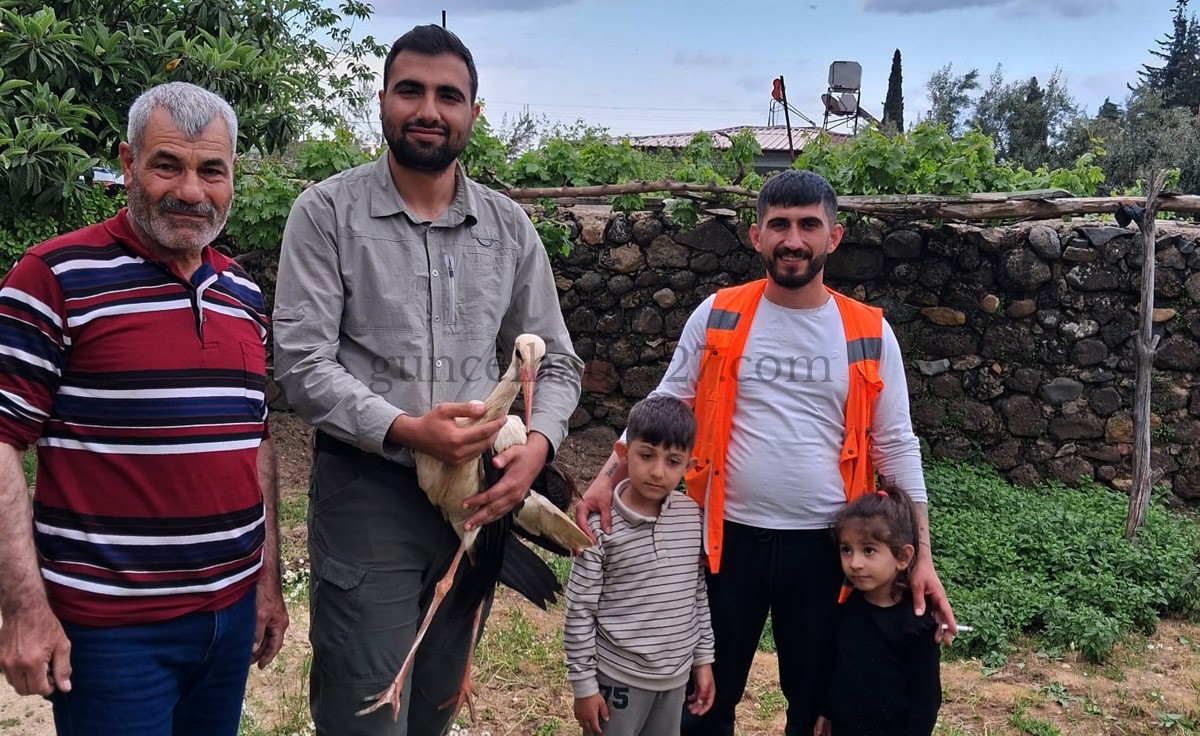 YARALI LEYLEK KORUMA ALTINA ALINDI