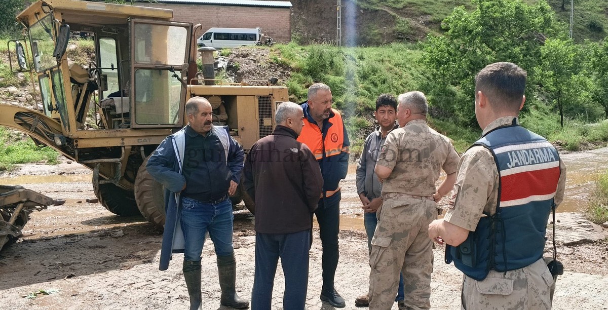SAĞANAK YAĞIŞLA DERELER TAŞTI-VİDEOLU