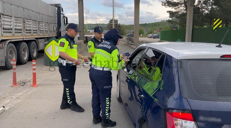 JANDARMADAN BAYRAM ÖNCESİ YOLCU OTOBÜSLERİNE SIKI DENETİM