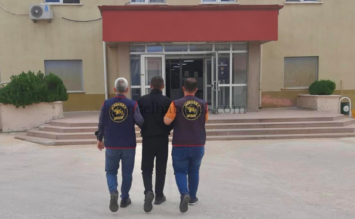 GAZİANTEP’TE 41 SUÇTAN 40 YIL CEZASI BULUNAN FİRARİ HÜKÜMLÜ YAKALANDI