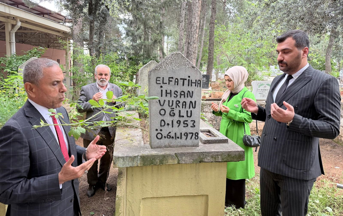 MHP İLÇE BAŞKANI KARAKUŞ, ŞEHİTLERİ ZİYARET EDEREK GÖREVE BAŞLADI