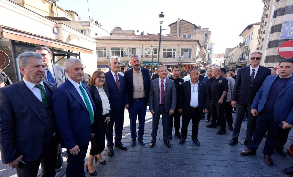 TİCARET BAKANI : İSLAHİYE GÜMRÜK KAPISI AÇILACAK