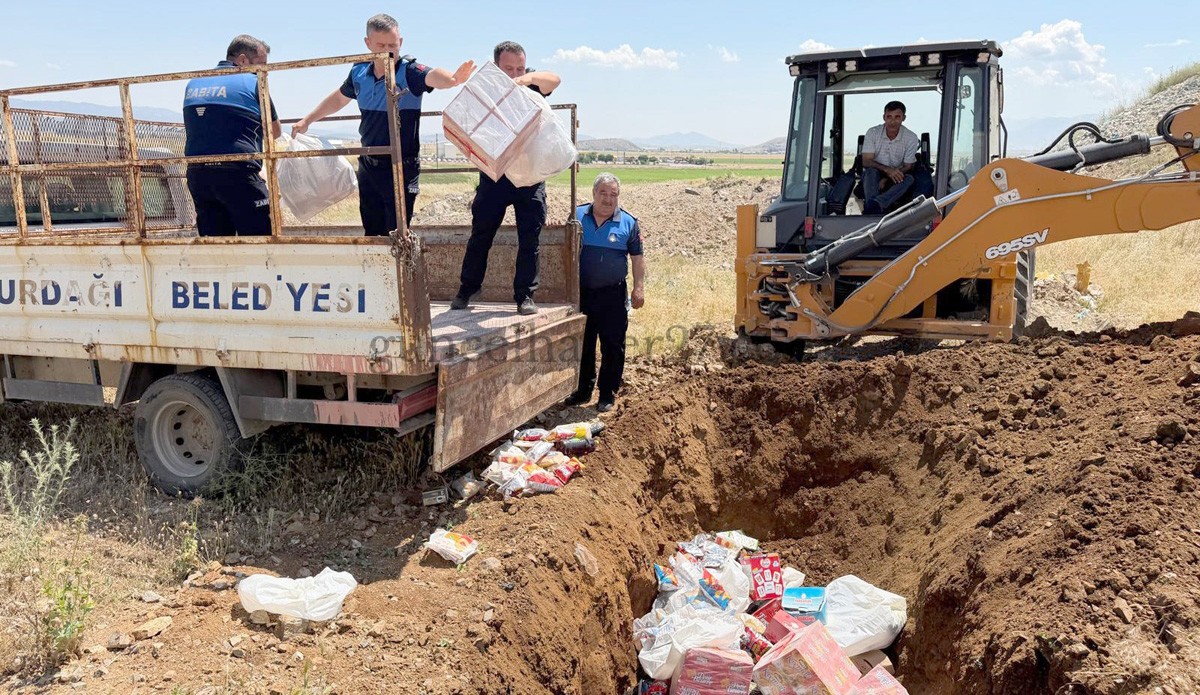 ZABITA BİR İŞYERİNİ MÜHÜRLEDİ