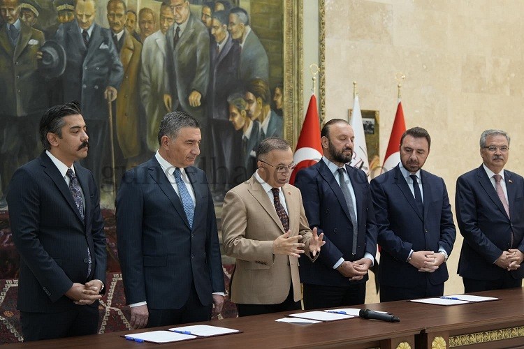 BURTEKS GROUP’TAN EĞİTİME 70 MİLYON LİRALIK DESTEK
