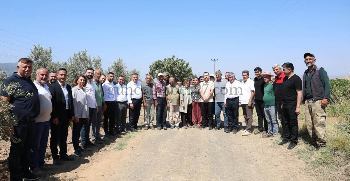 BAŞKAN FATMA ŞAHİN ÜZÜM HASADINA KATILDI