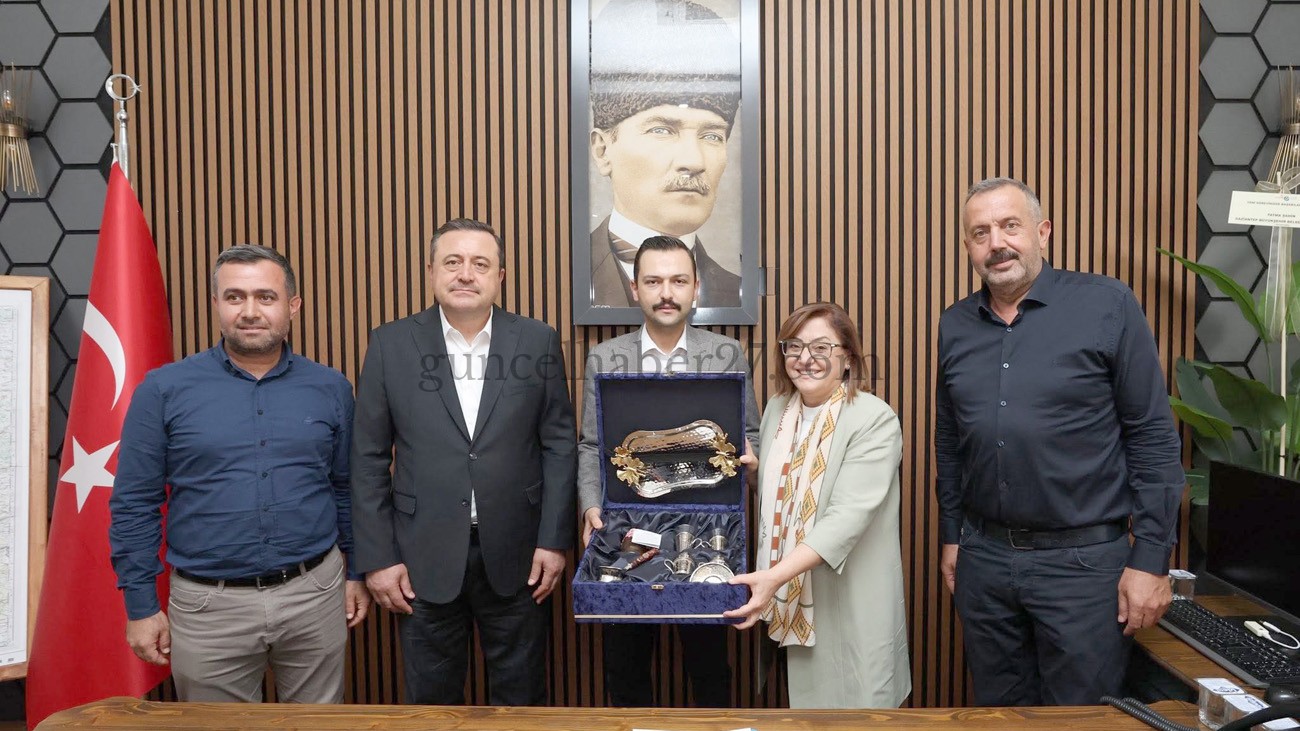 BAŞKAN FATMA ŞAHİN’DEN KAYMAKAM OĞUZTÜRK’E ZİYARET