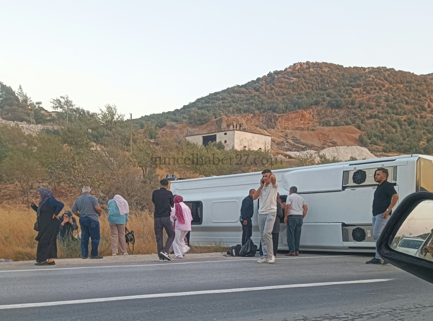 GAZİANTEP’TE FECİ KAZA: 7 KİŞİ HAYATINI KAYBETTİ, 13 KİŞİ YARALANDI
