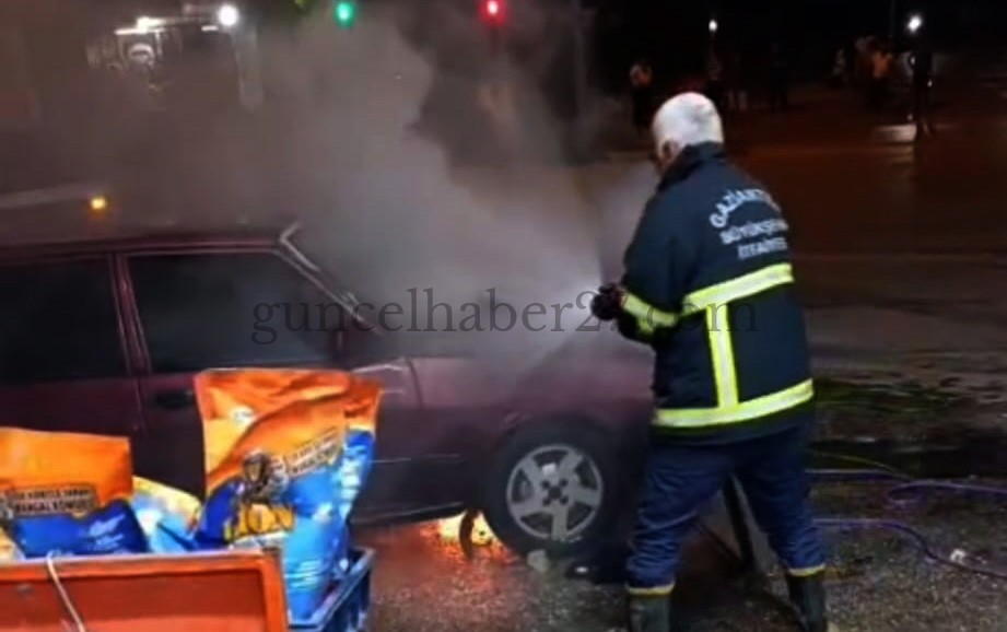 İSLAHİYE’DE OTOMOBİL YANDI