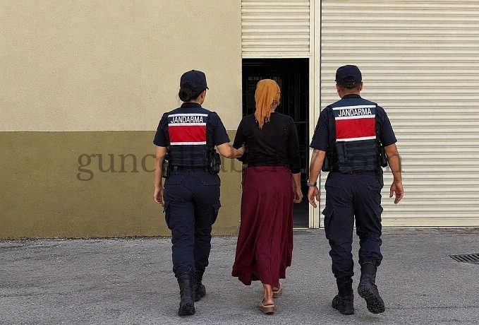 15 YIL 9 AY KESİNLEŞMİŞ HAPİS CEZASIYLA ARANAN HÜKÜMLÜ YAKALANDI