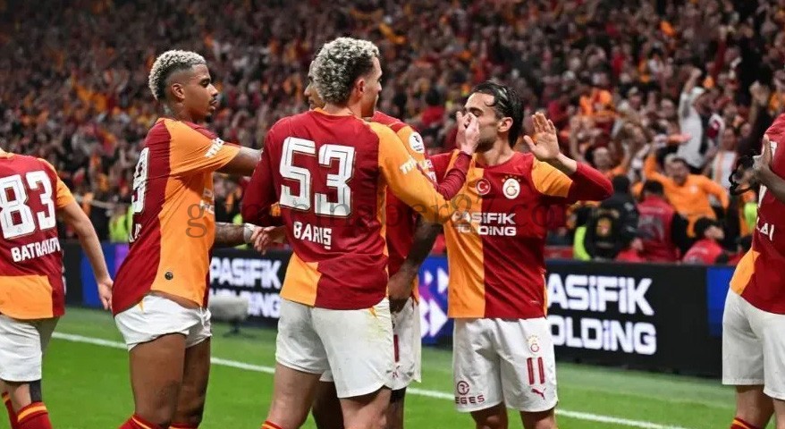 GALATASARAY FENERBAHÇEYİ 2-1 MAĞLUP ETTİ