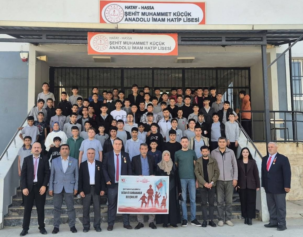 HASSA’DA ÖĞRENCİLER, VATAN VE KAHRAMANLIK BULUŞMASI’NDA BİR ARAYA GELDİ