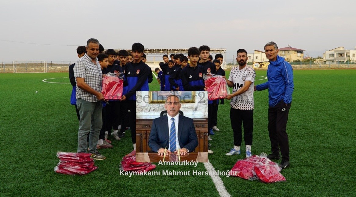 İSLAHİYE AMATÖR SPORCULARA EŞOFMAN DESTEĞİ