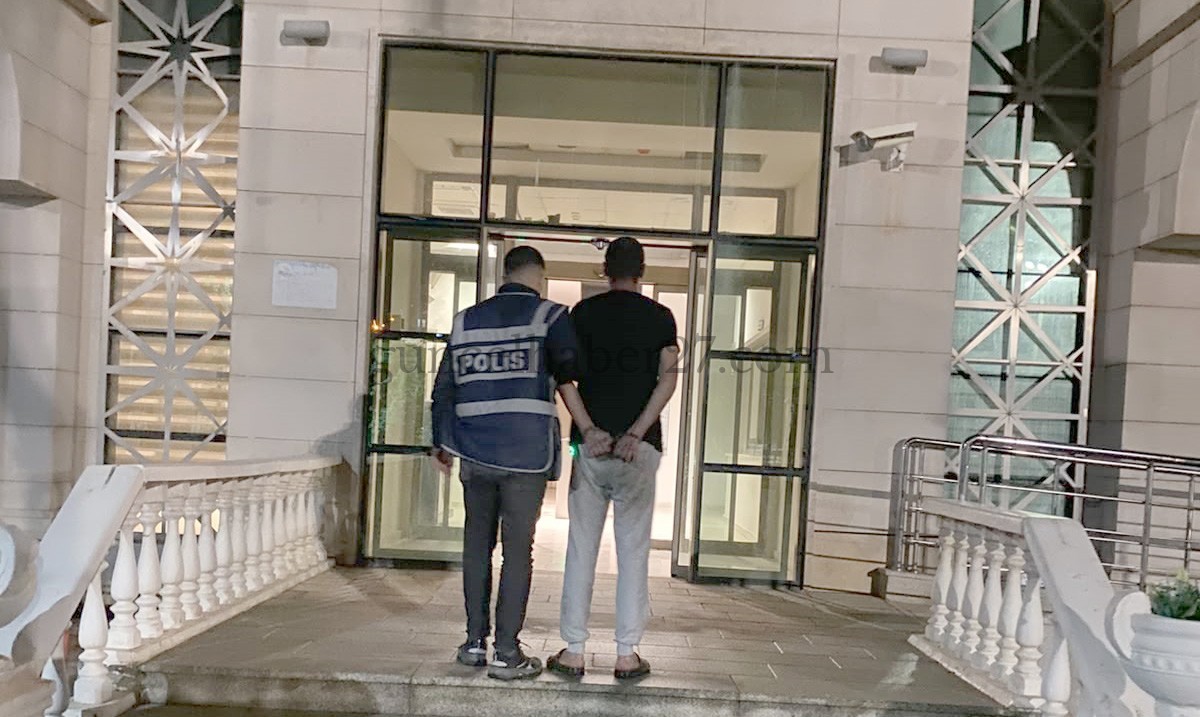 İSLAHİYE’DE POLİS ARANAN ŞÜPHELİYİ GÖZALTINA ALDI